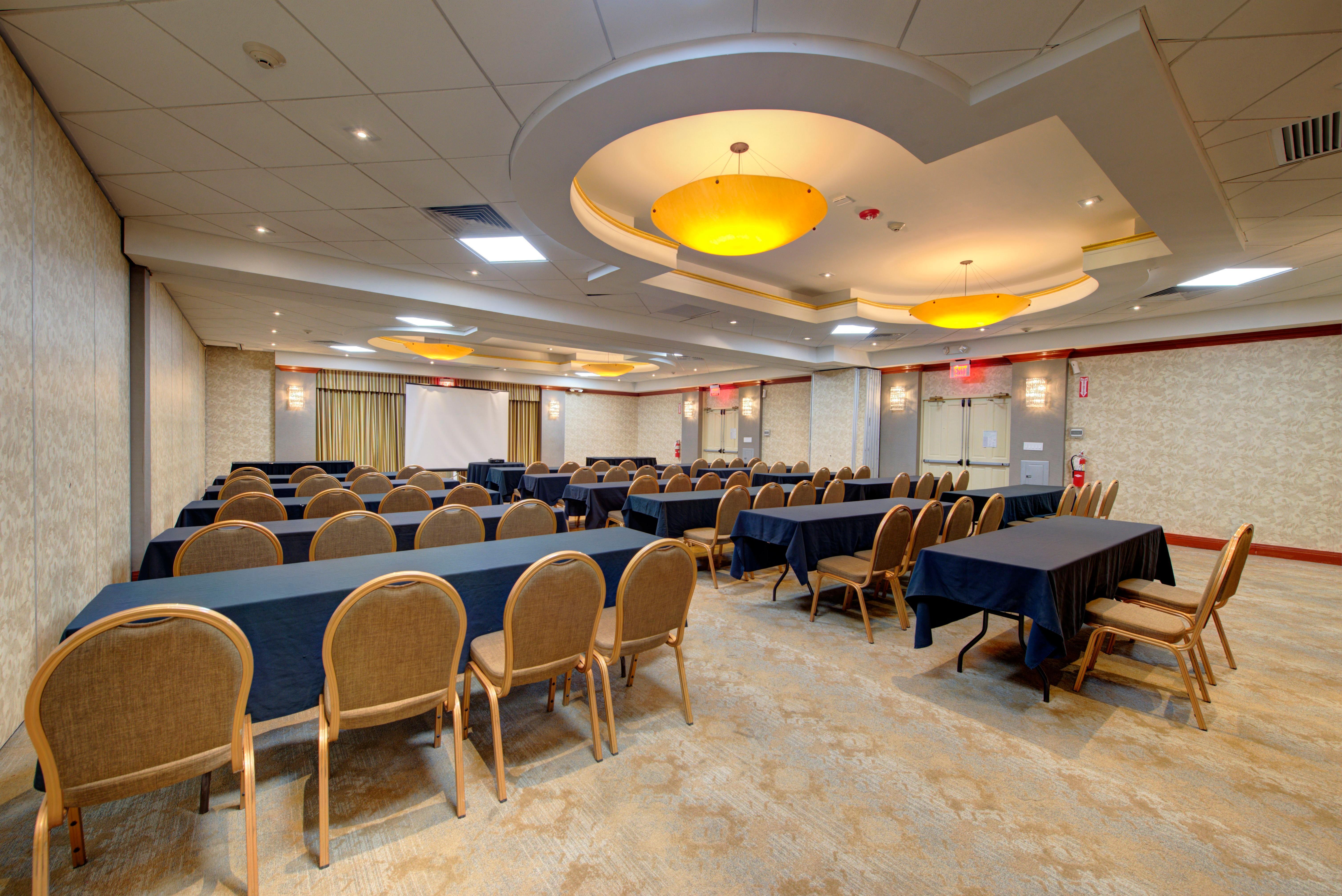 Holiday Inn Plainview-Long Island By Ihg Dış mekan fotoğraf