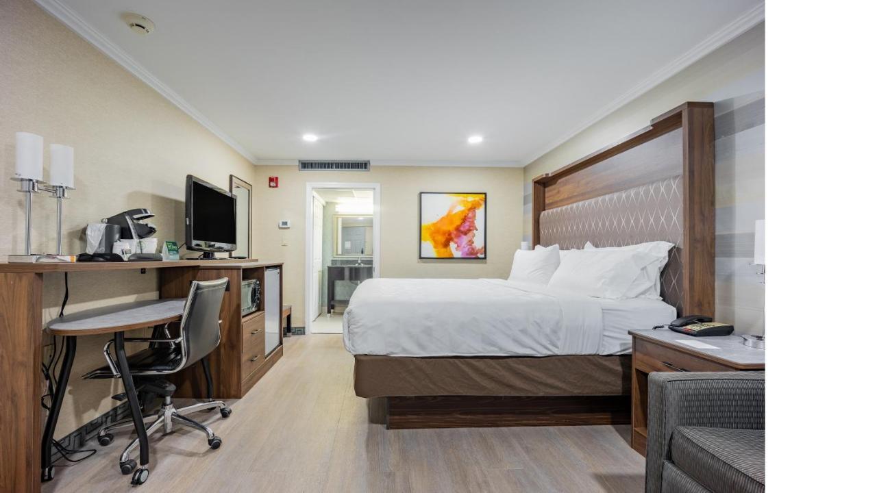 Holiday Inn Plainview-Long Island By Ihg Dış mekan fotoğraf